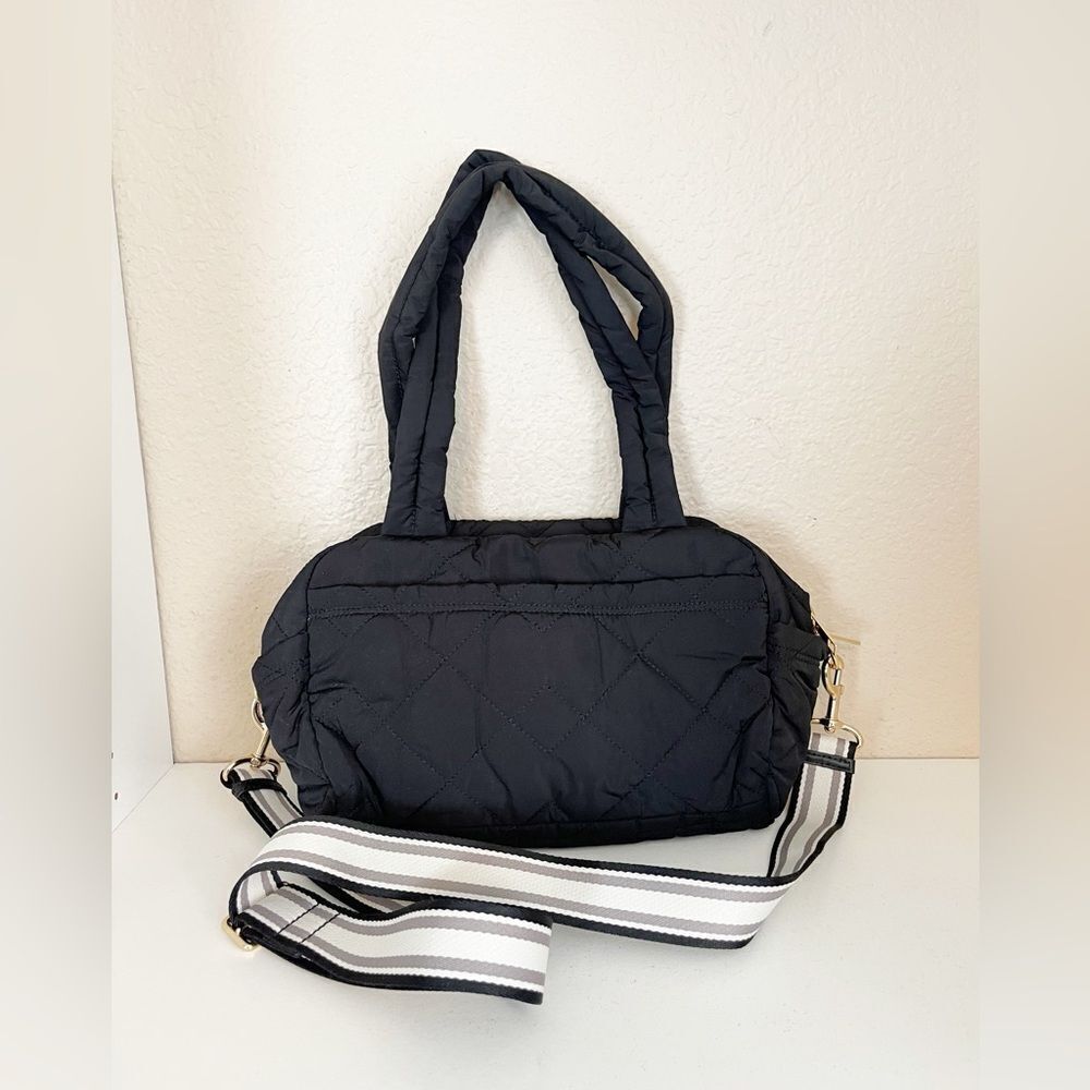 Marc Jacobs quilted puffer Travel Bag with guitar crossbody strap in black - Picture 5 of 16